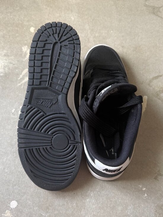Nike Dunk Low “Black White Panda” – Men\'s Size 6 – Classic Streetwear main image 10